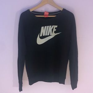 Nike Black Crewneck Sweatshirt